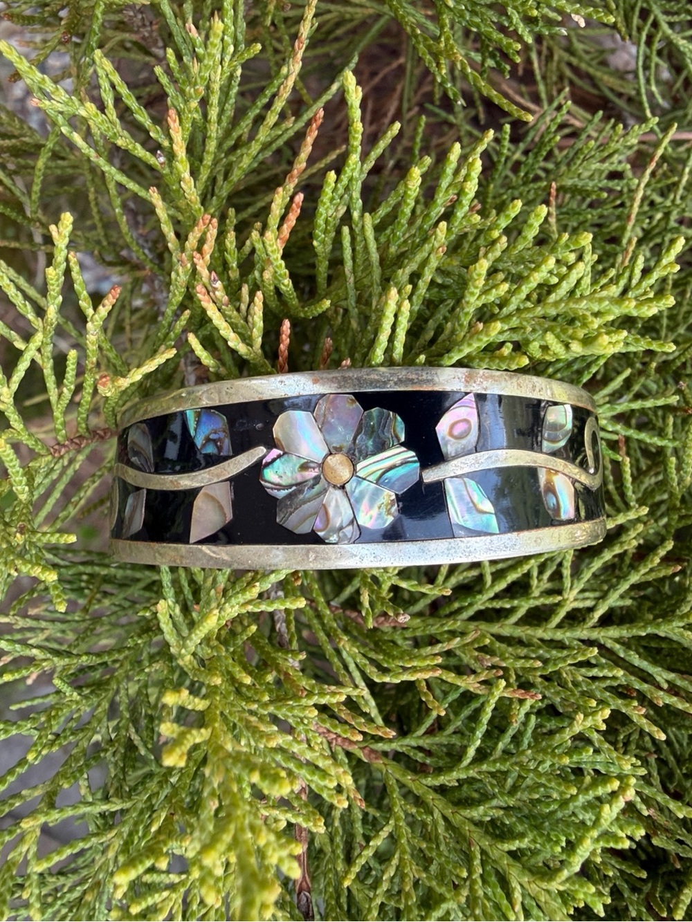 BRACELET Silver Vintage Abalone Shell Cuff Floral Purple Black Alpaca Mexico